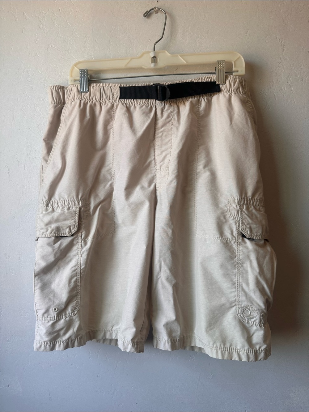 Timberland Men's Cargo Shorts in Light Beige - Casual Utility Style Size XL